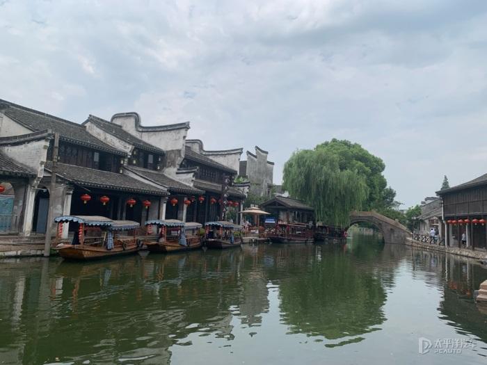 机智问答网页-提供聪明解答的26岁爆红,天生丰满迷人,范冰冰曾给她作配,至今有孩子了吗?平台